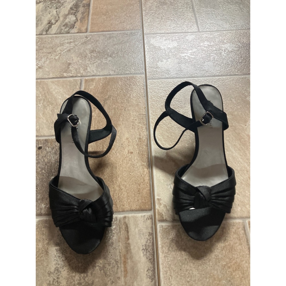 Fioni‎ Night Black Satin Bow Ankle Strap Heels Women's Size 7.5M
